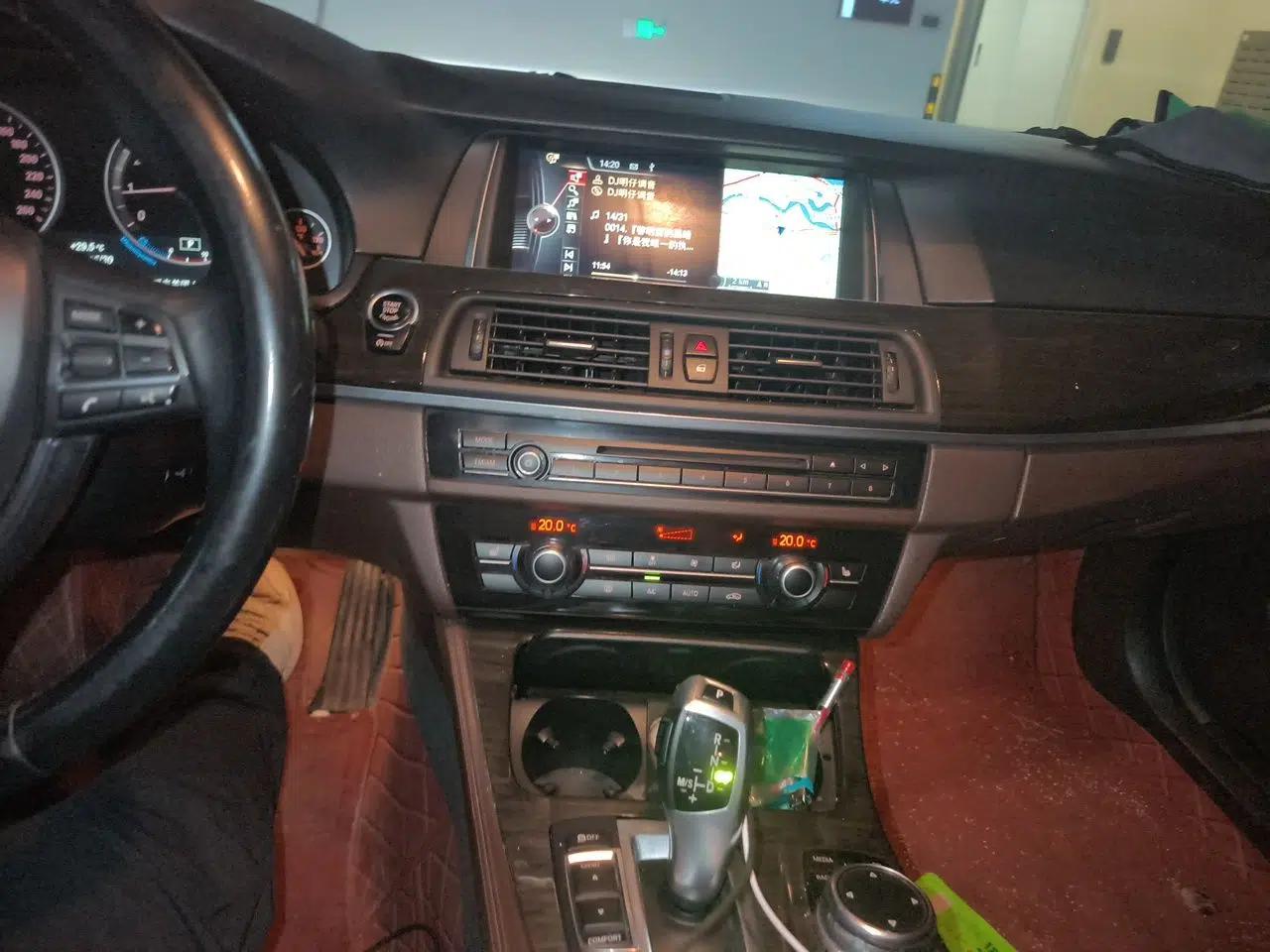 BMW 5 Series 2014 525Li Luxury Design Package — миниатюра 13