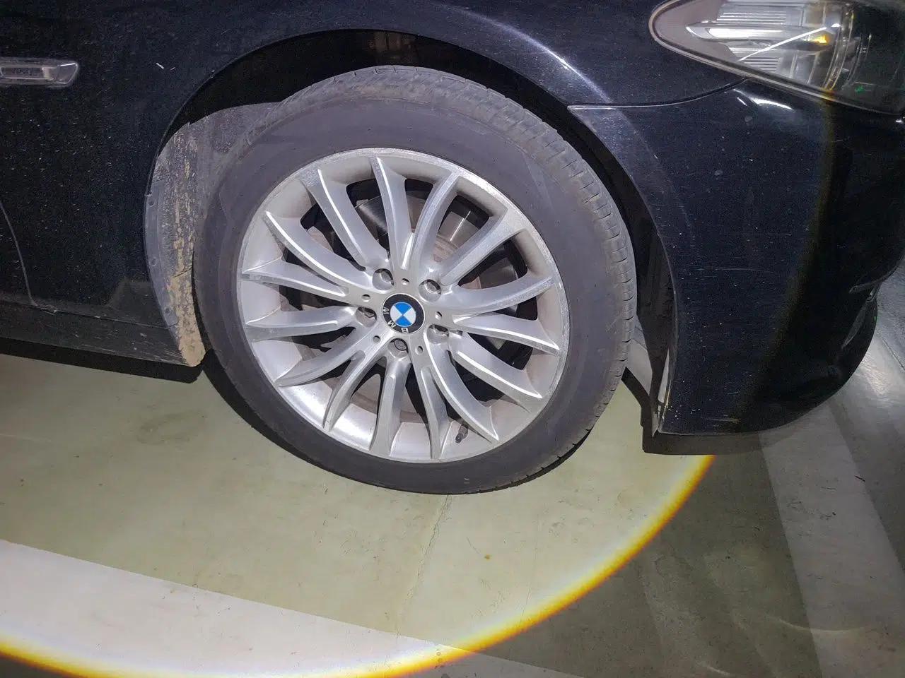 BMW 5 Series 2014 525Li Luxury Design Package — миниатюра 8