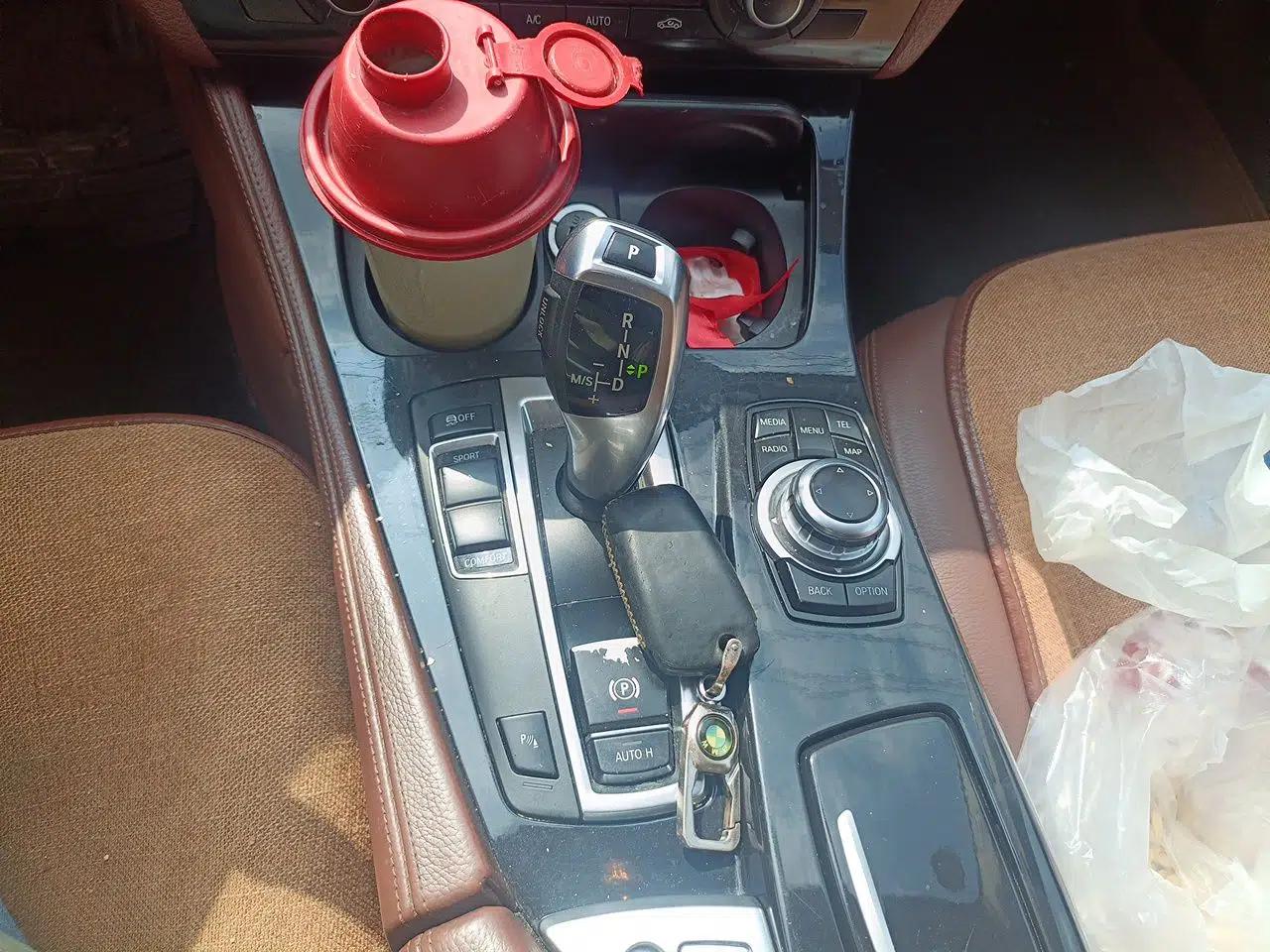 BMW 5 Series 2014 520i Elegant Edition — миниатюра 14