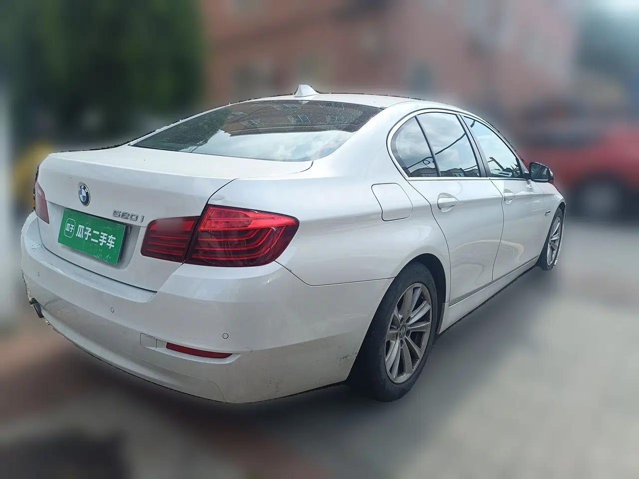 BMW 5 Series 2014 520i Elegant Edition — миниатюра 6