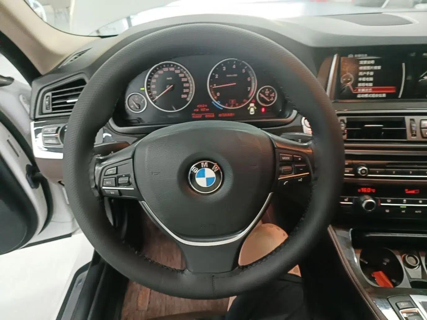 BMW 5 Series 2017 525Li Luxury Design Package — миниатюра 18