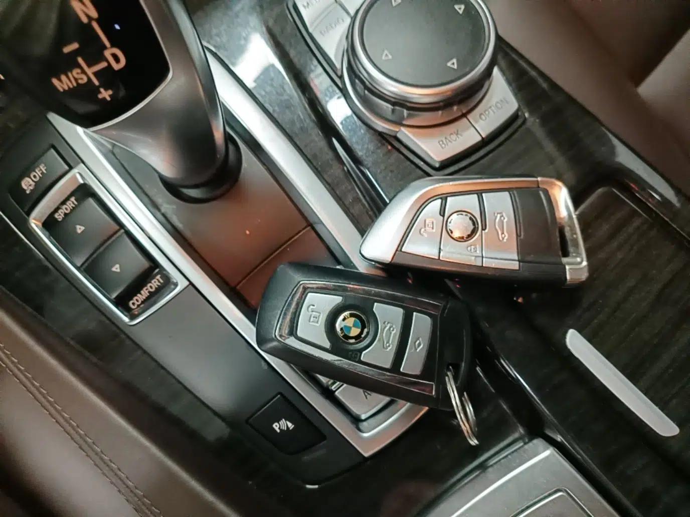 BMW 5 Series 2017 525Li Luxury Design Package — миниатюра 28
