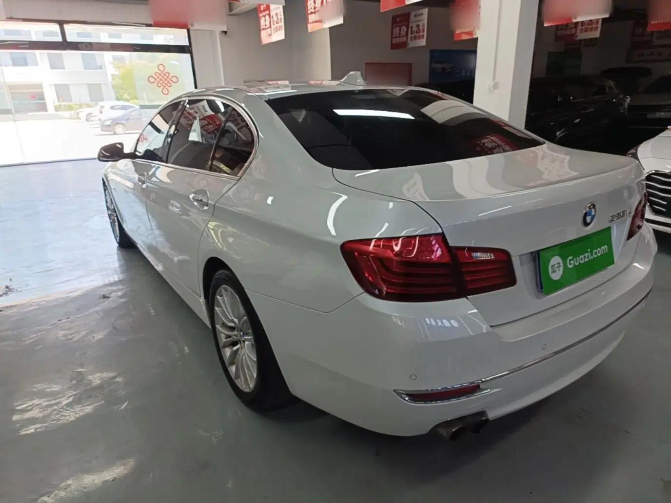 BMW 5 Series 2017 525Li Luxury Design Package — миниатюра 4