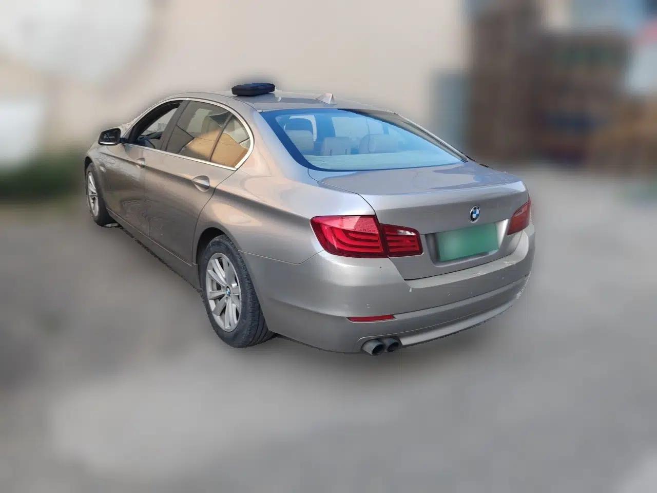 BMW 5 Series 2010 520Li Leading Model — миниатюра 4