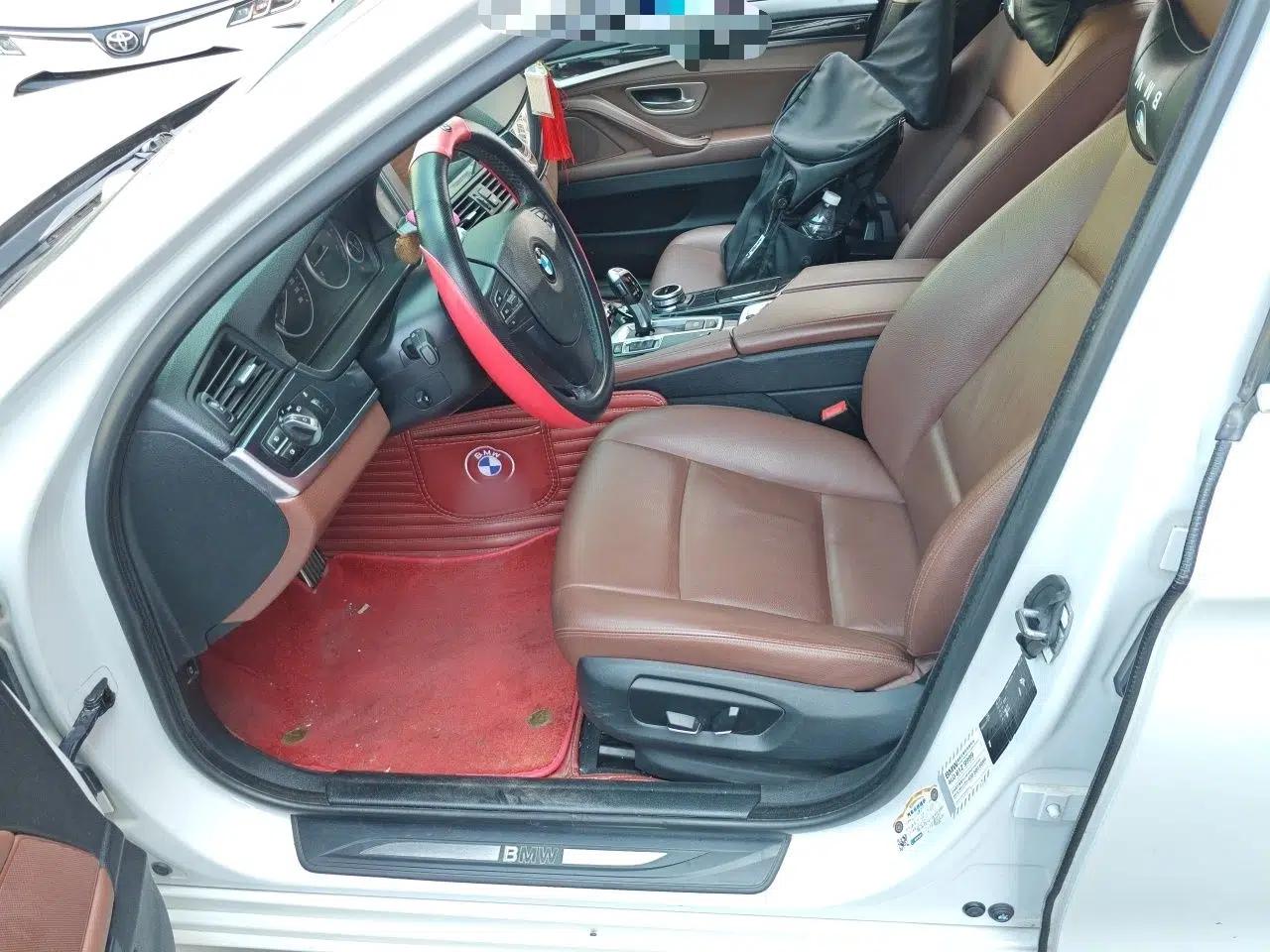 BMW 5 Series 2017 520Li Elegant Edition — миниатюра 15