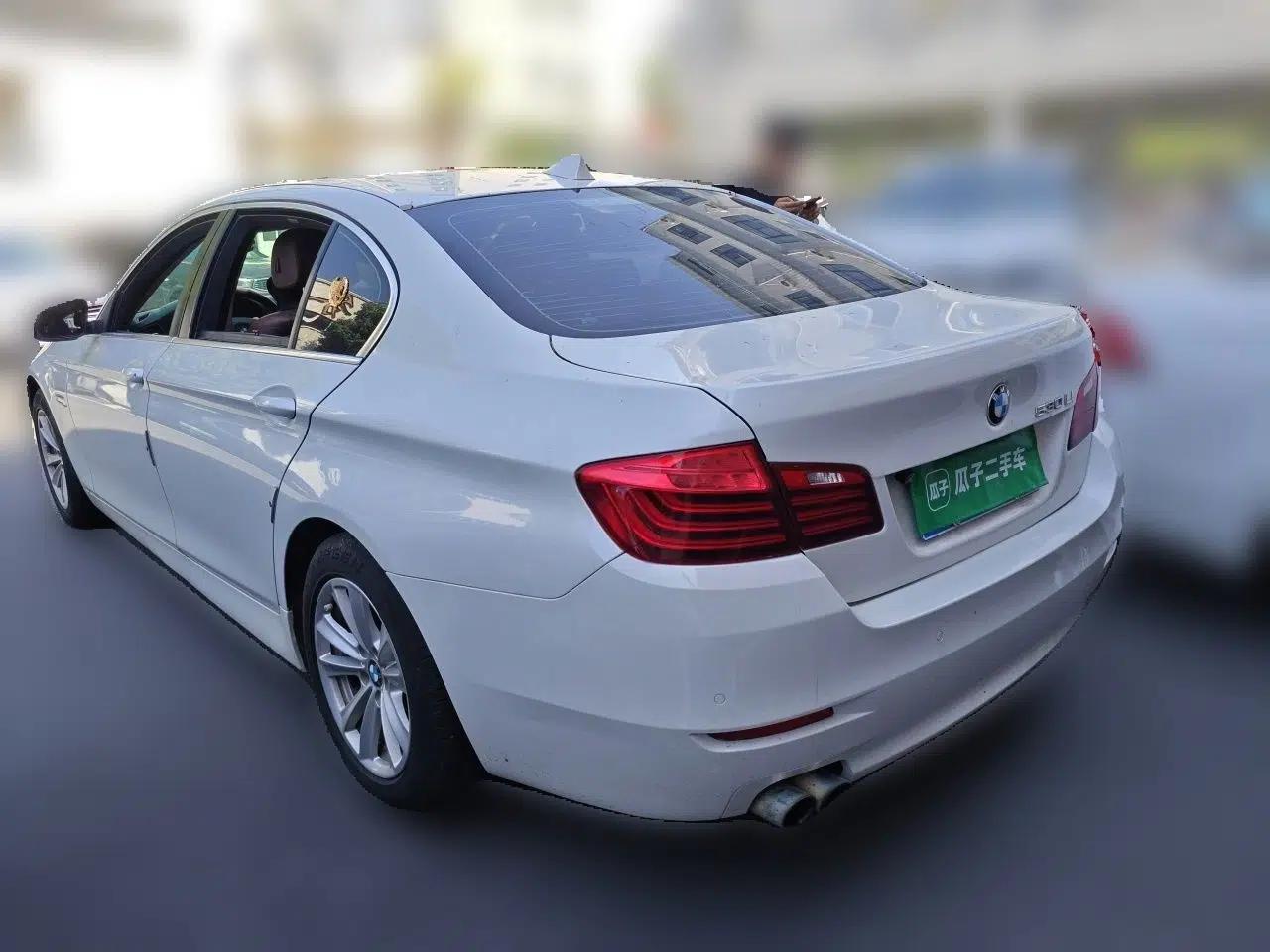 BMW 5 Series 2017 520Li Elegant Edition — миниатюра 4