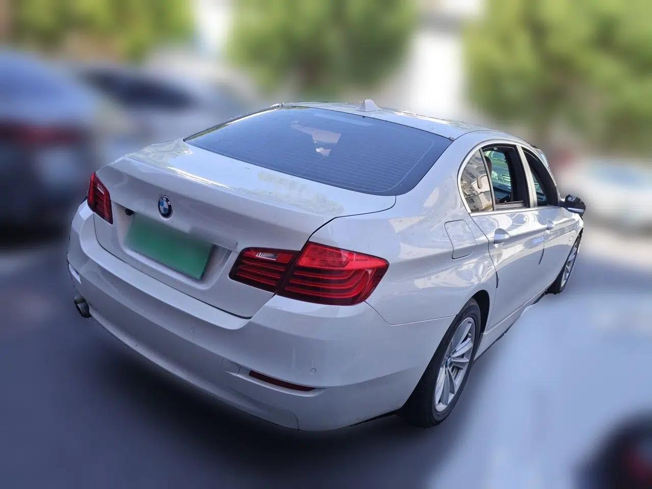BMW 5 Series 2017 520Li Elegant Edition — миниатюра 6
