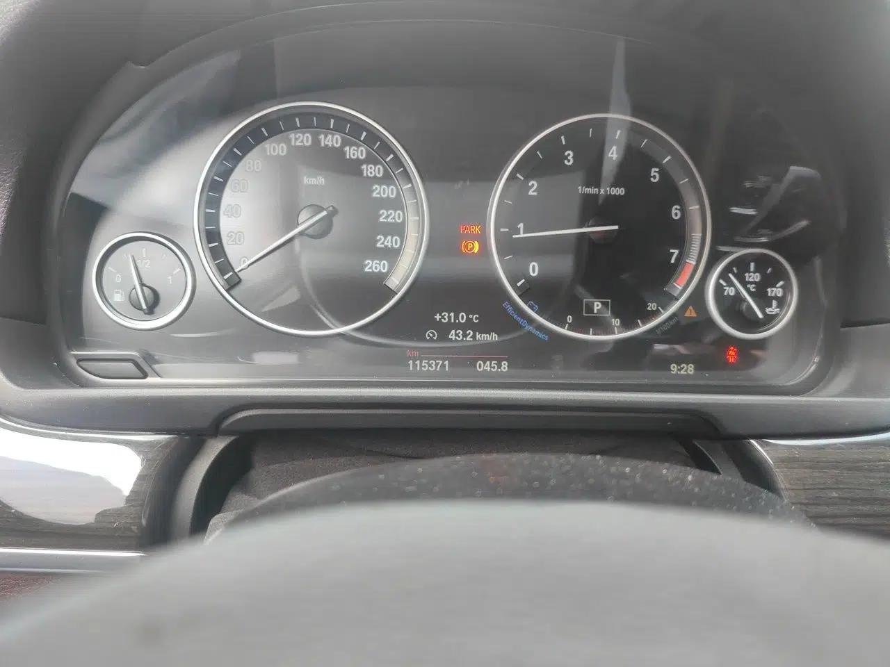 BMW 5 Series 2014 525Li Luxury Design Package — миниатюра 11