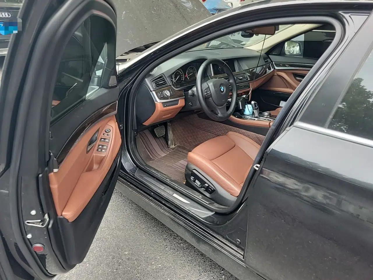 BMW 5 Series 2015 535Li Leading Model — миниатюра 13
