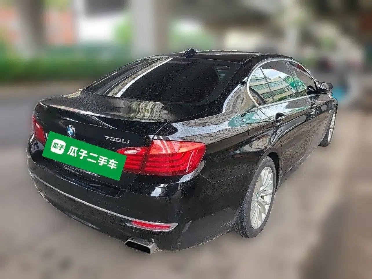 BMW 5 Series 2017 525Li Luxury Design Package — миниатюра 6