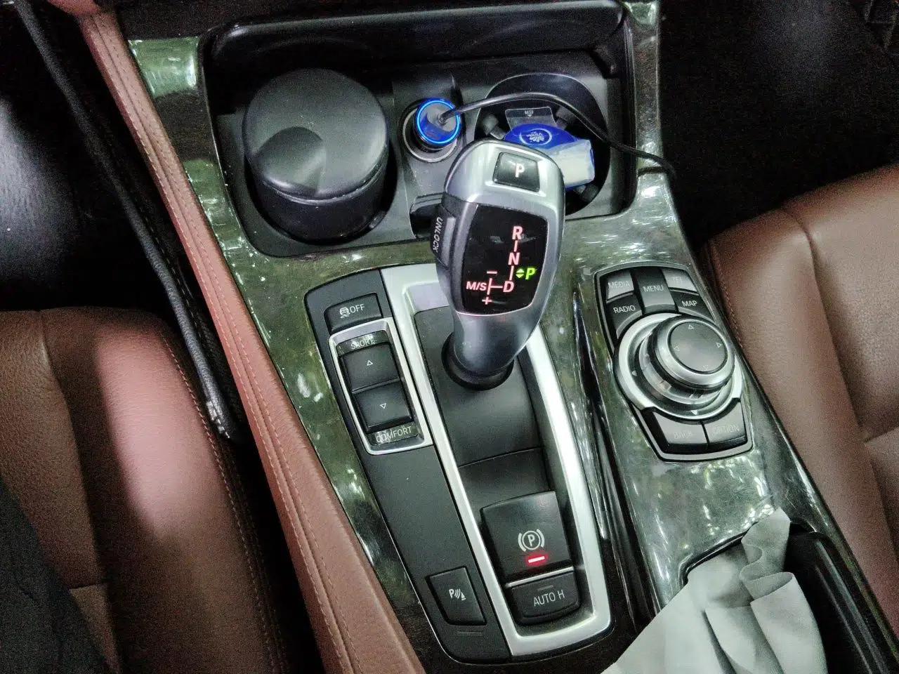 BMW 5 Series 2014 525Li Leading Model — миниатюра 14