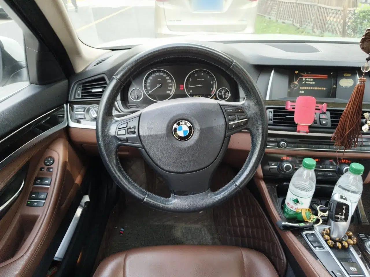 BMW 5 Series 2014 525Li Leading Model — миниатюра 10