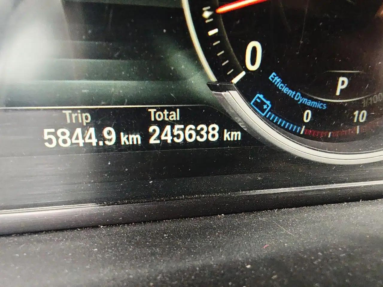 BMW 5 Series 2013 530Li Leading Model — миниатюра 12