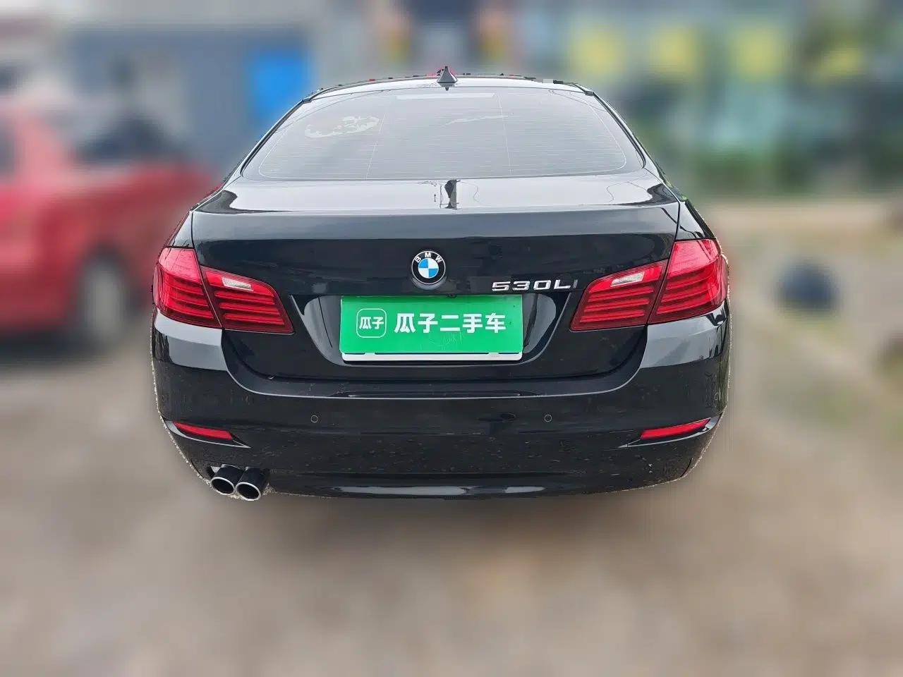 BMW 5 Series 2013 530Li Leading Model — миниатюра 5