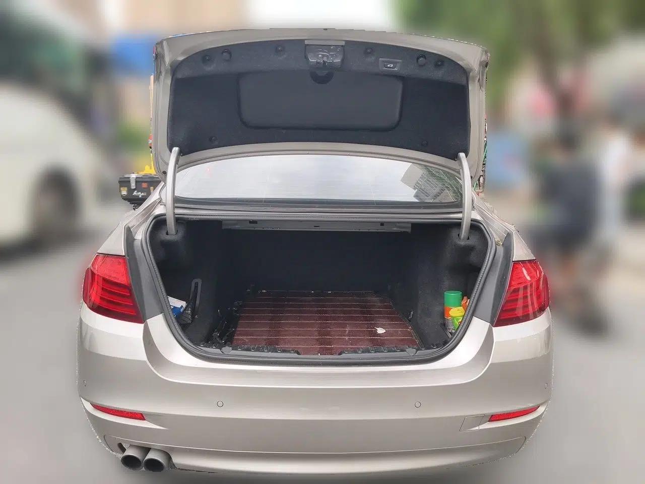 BMW 5 Series 2017 520Li Elegant Edition — миниатюра 19