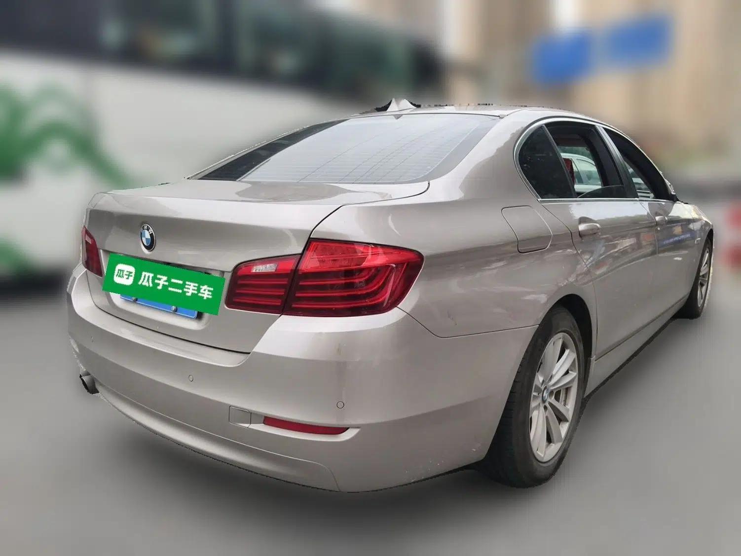 BMW 5 Series 2017 520Li Elegant Edition — миниатюра 6