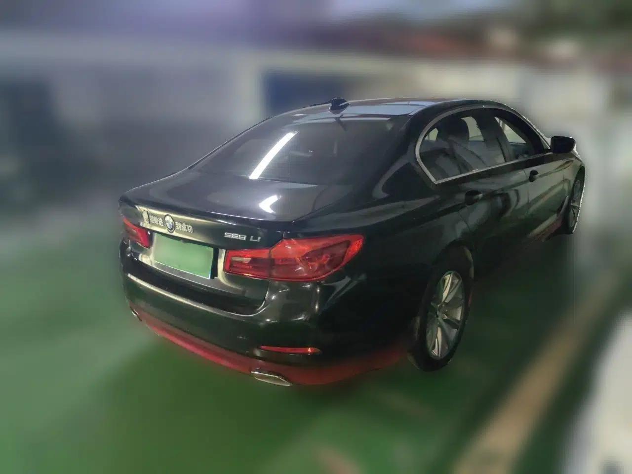 BMW 5 Series 2018 528Li Launch Special Edition — миниатюра 6