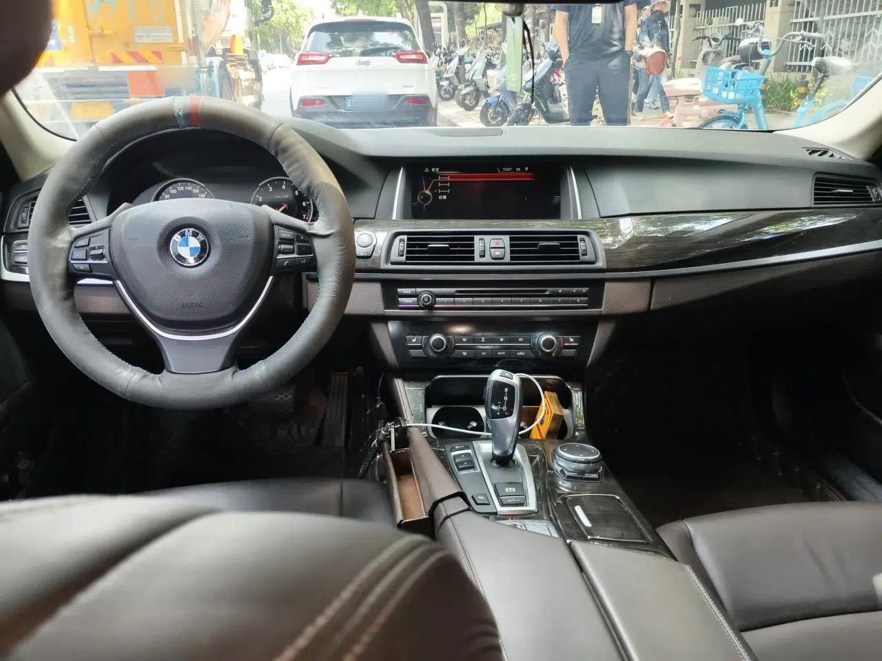 BMW 5 Series 2017 525Li Luxury Design Package — миниатюра 9