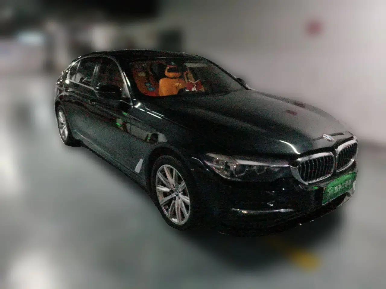 BMW 5 Series 2018 528Li Launch Special Edition — миниатюра 3