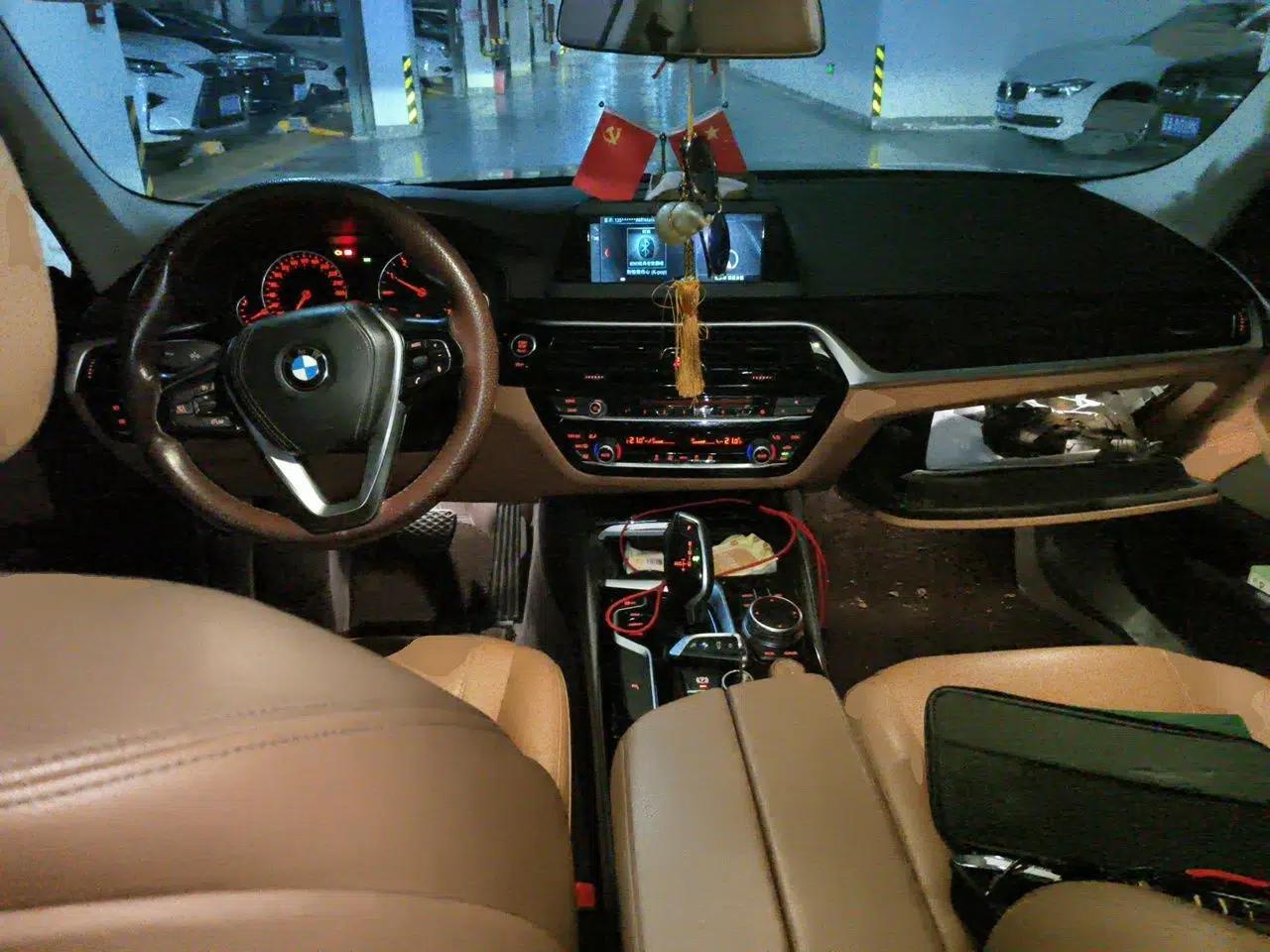 BMW 5 Series 2018 528Li Launch Special Edition — миниатюра 9