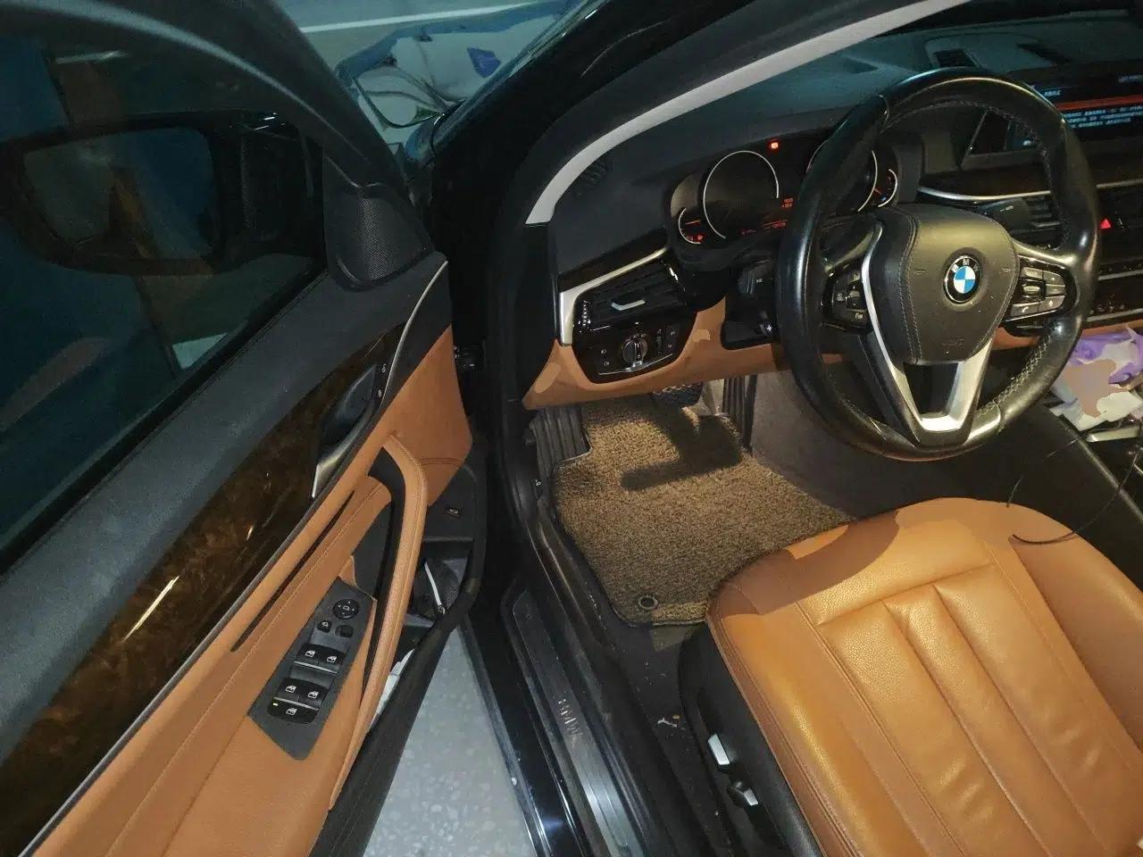 BMW 5 Series 2018 528Li Launch Special Edition — миниатюра 16