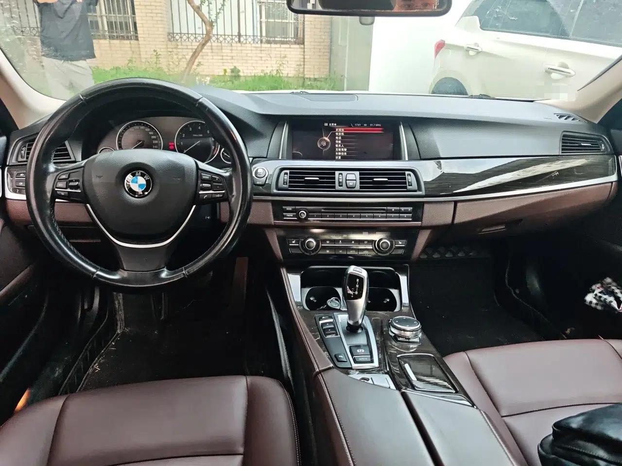 BMW 5 Series 2014 525Li Luxury Design Package — миниатюра 18