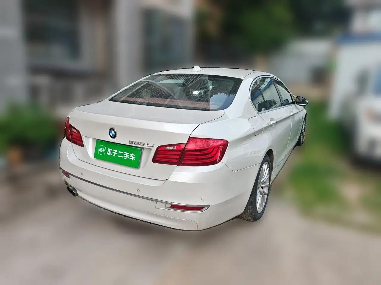BMW 5 Series 2014 525Li Luxury Design Package — миниатюра 6