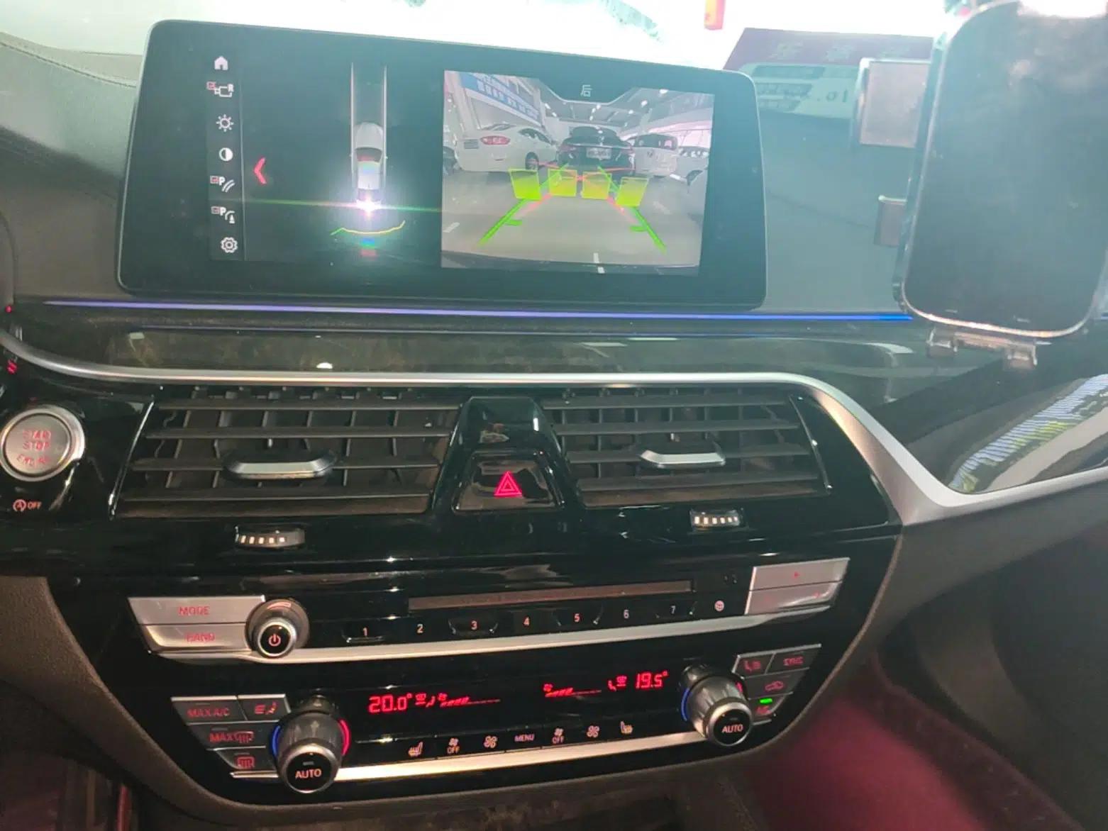 BMW 5 Series 2018 Restyled 530Li Leading Edition M Sport Package — миниатюра 15