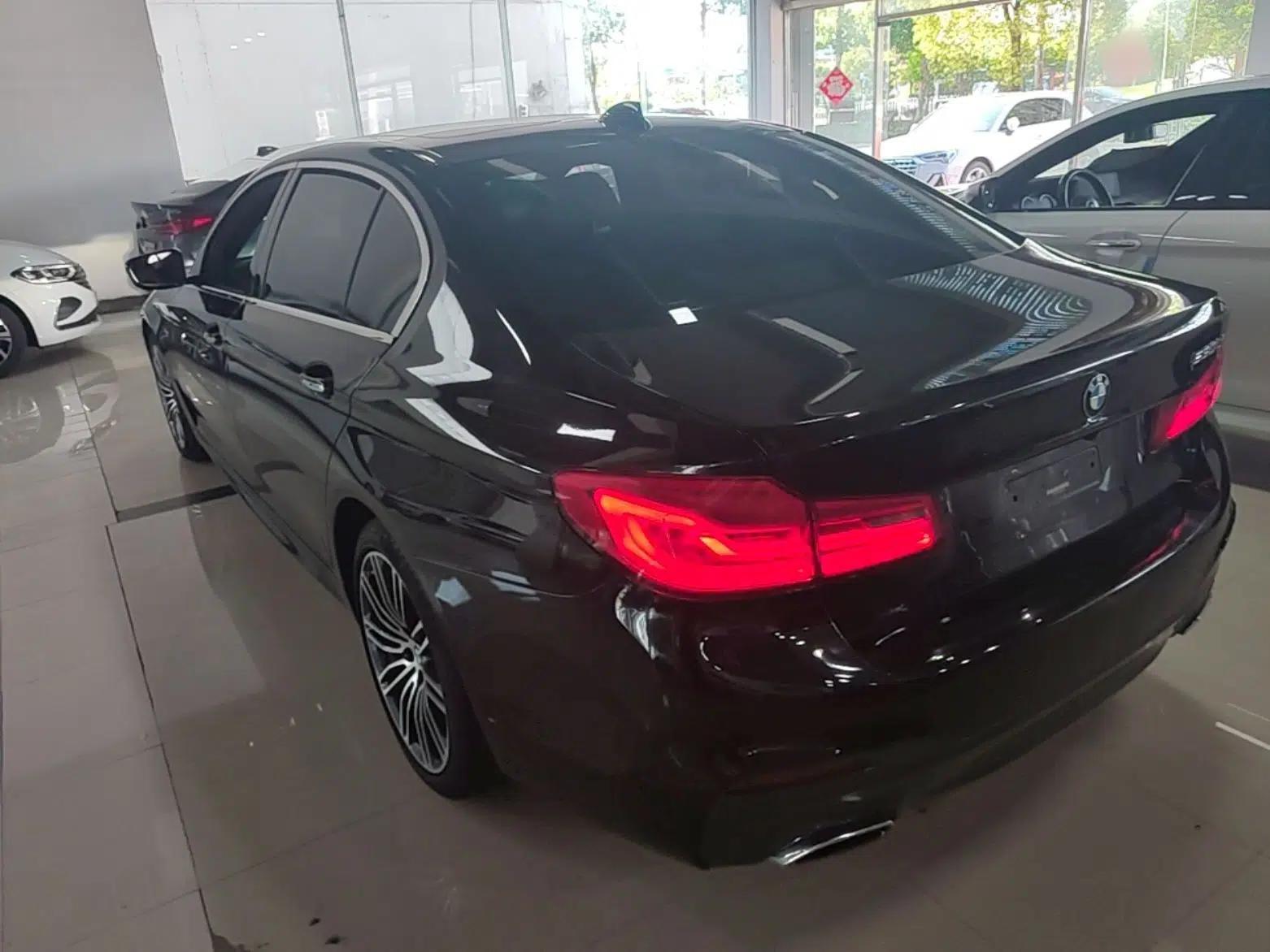 BMW 5 Series 2018 Restyled 530Li Leading Edition M Sport Package — миниатюра 4
