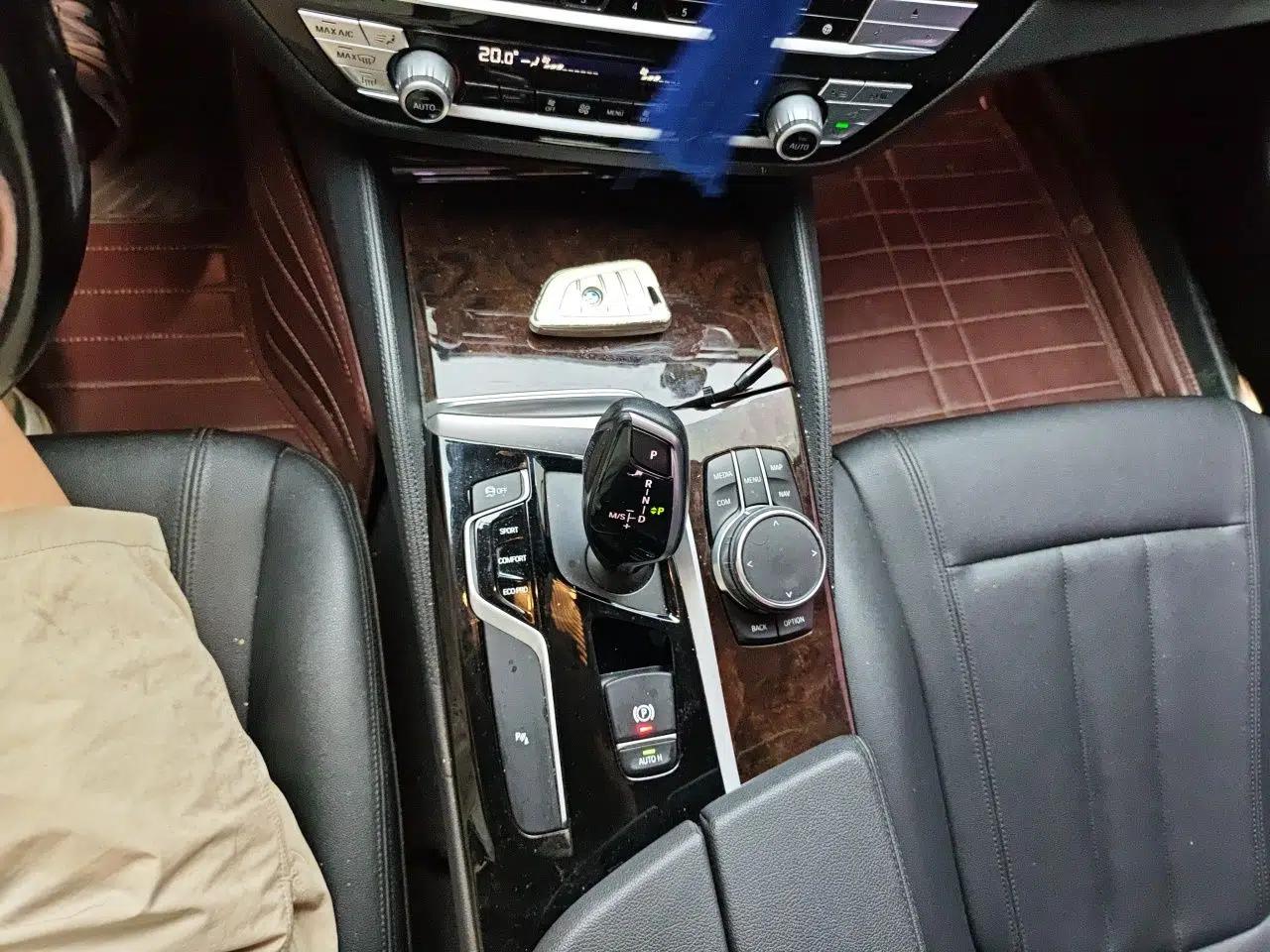 BMW 5 Series 2018 525Li Luxury Package — миниатюра 14