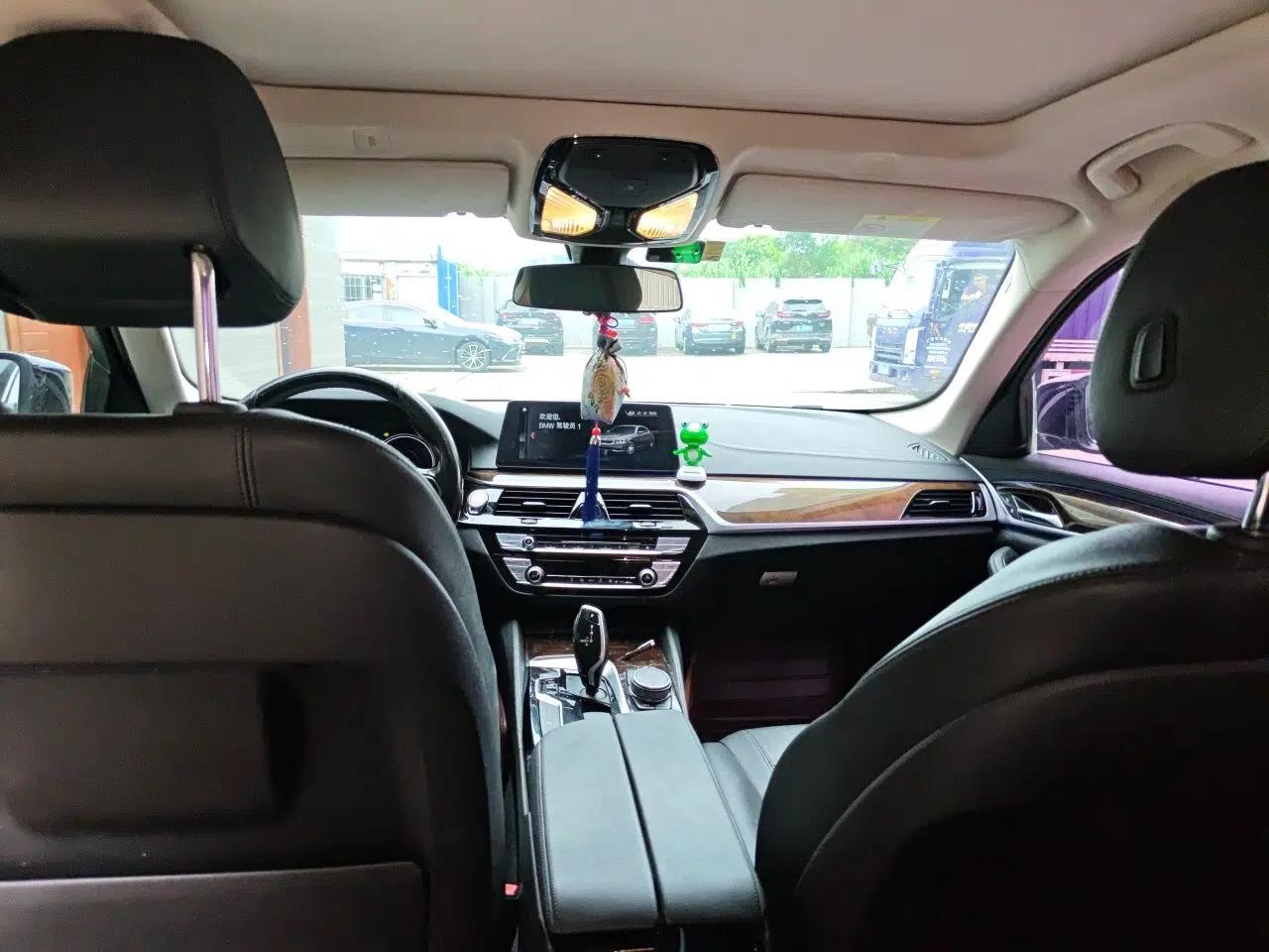 BMW 5 Series 2018 525Li Luxury Package — миниатюра 18