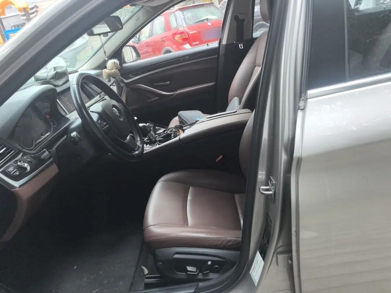 BMW 5 Series 2014 528Li Leading Model — миниатюра 15