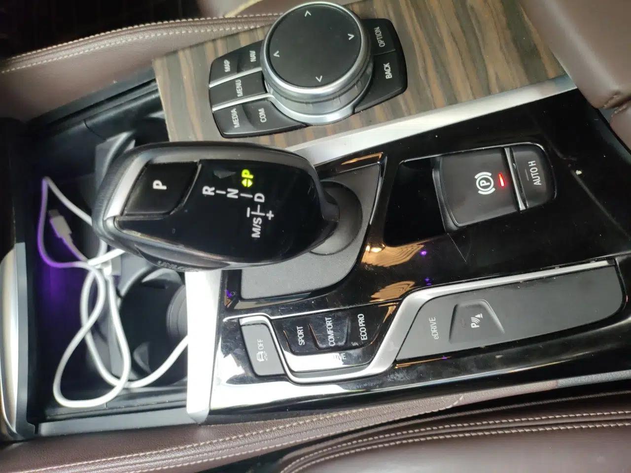 BMW 5 Series New Energy 2020 Mileage Upgrade Version 530Le Luxury Package — миниатюра 14