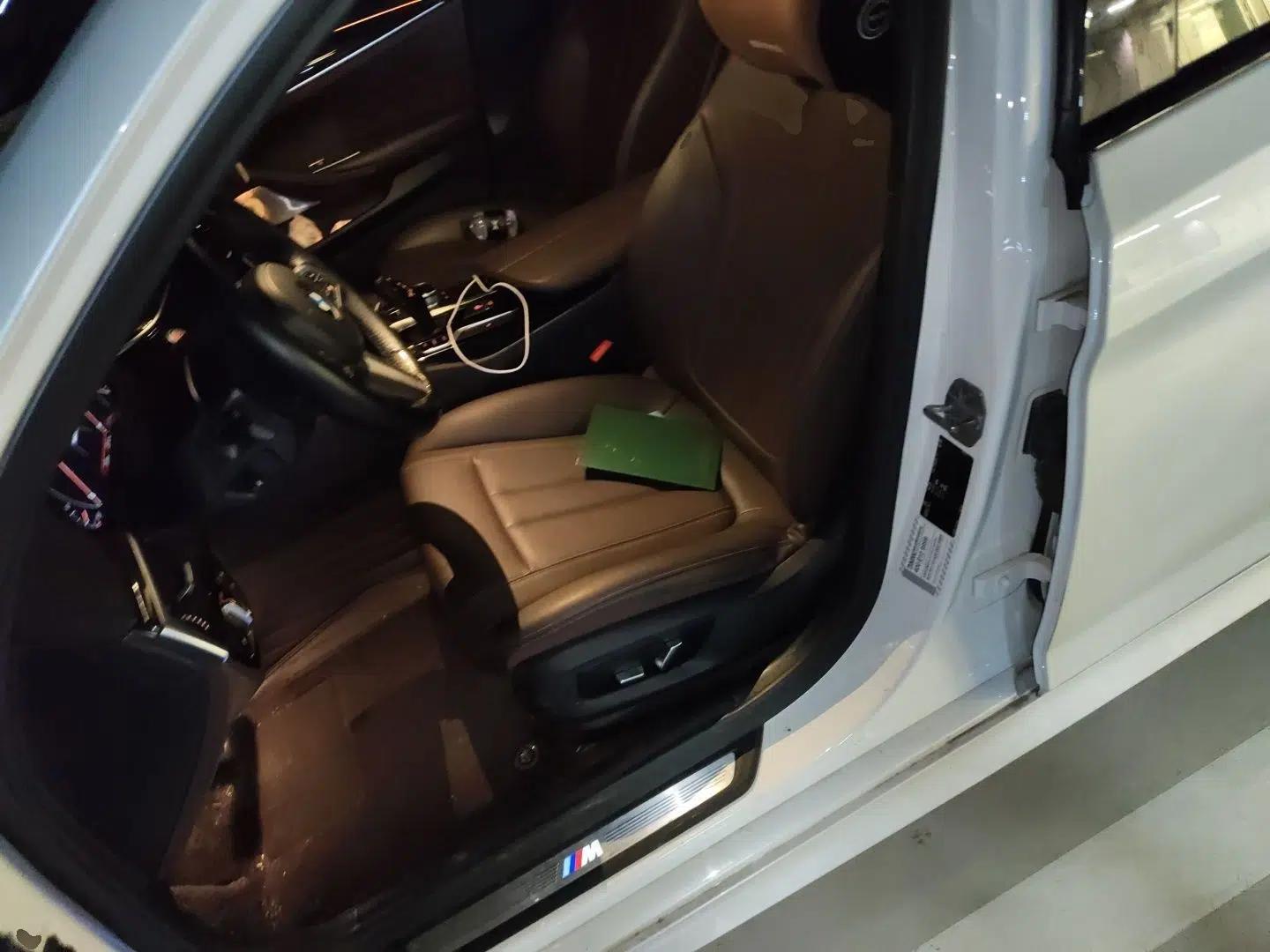 BMW 5 Series 2019 Restyled 525Li M Sport Package — миниатюра 15