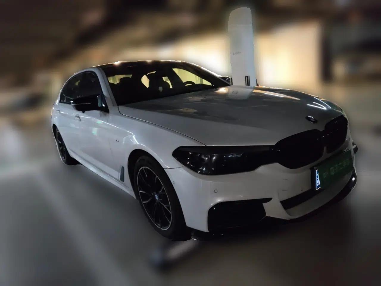BMW 5 Series 2019 Restyled 525Li M Sport Package — миниатюра 3