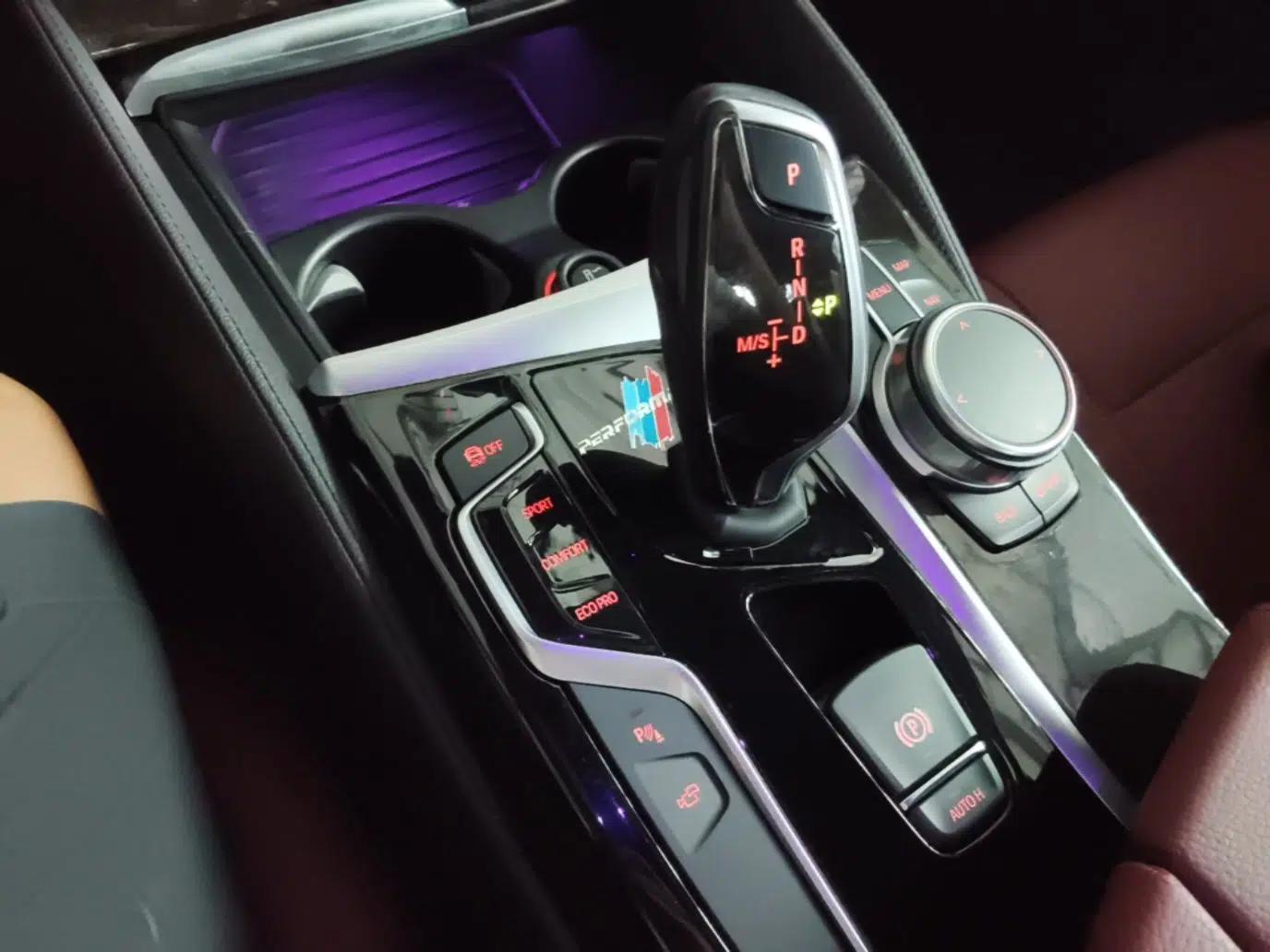 BMW 5 Series 2019 Restyled 530Li Luxury Edition M Sport Package — миниатюра 16