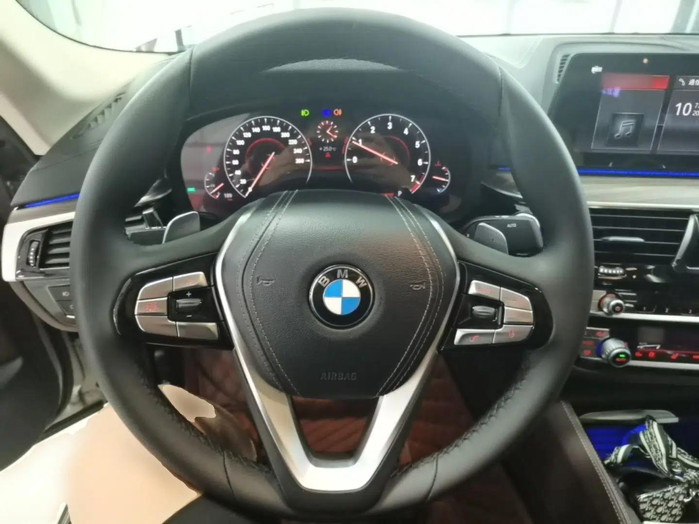 BMW 5 Series 2019 530Li xDrive Luxury Package — миниатюра 18