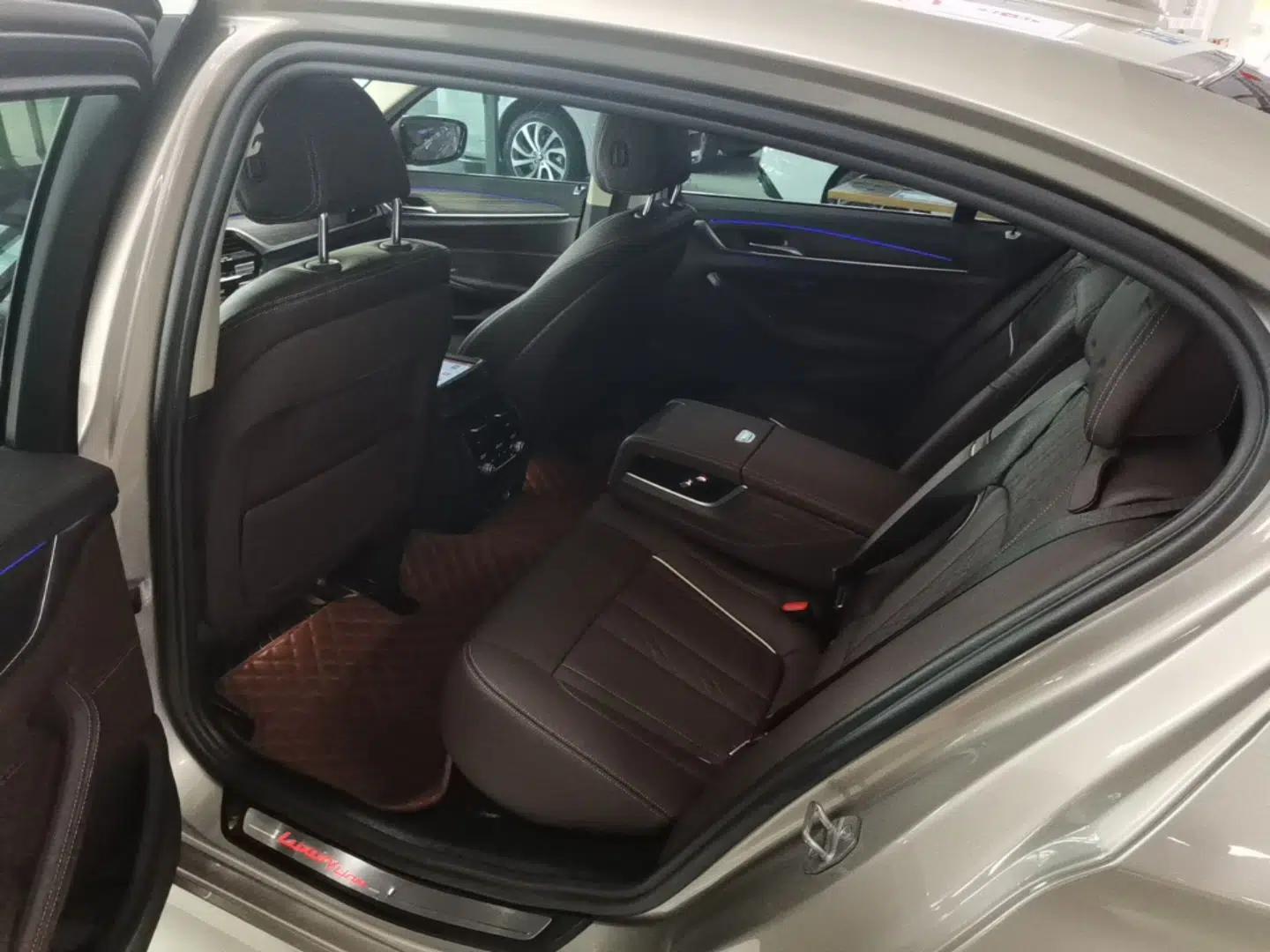 BMW 5 Series 2019 530Li xDrive Luxury Package — миниатюра 25