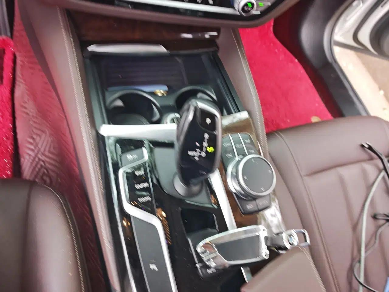 BMW 5 Series 2019 525Li Luxury Package — миниатюра 14