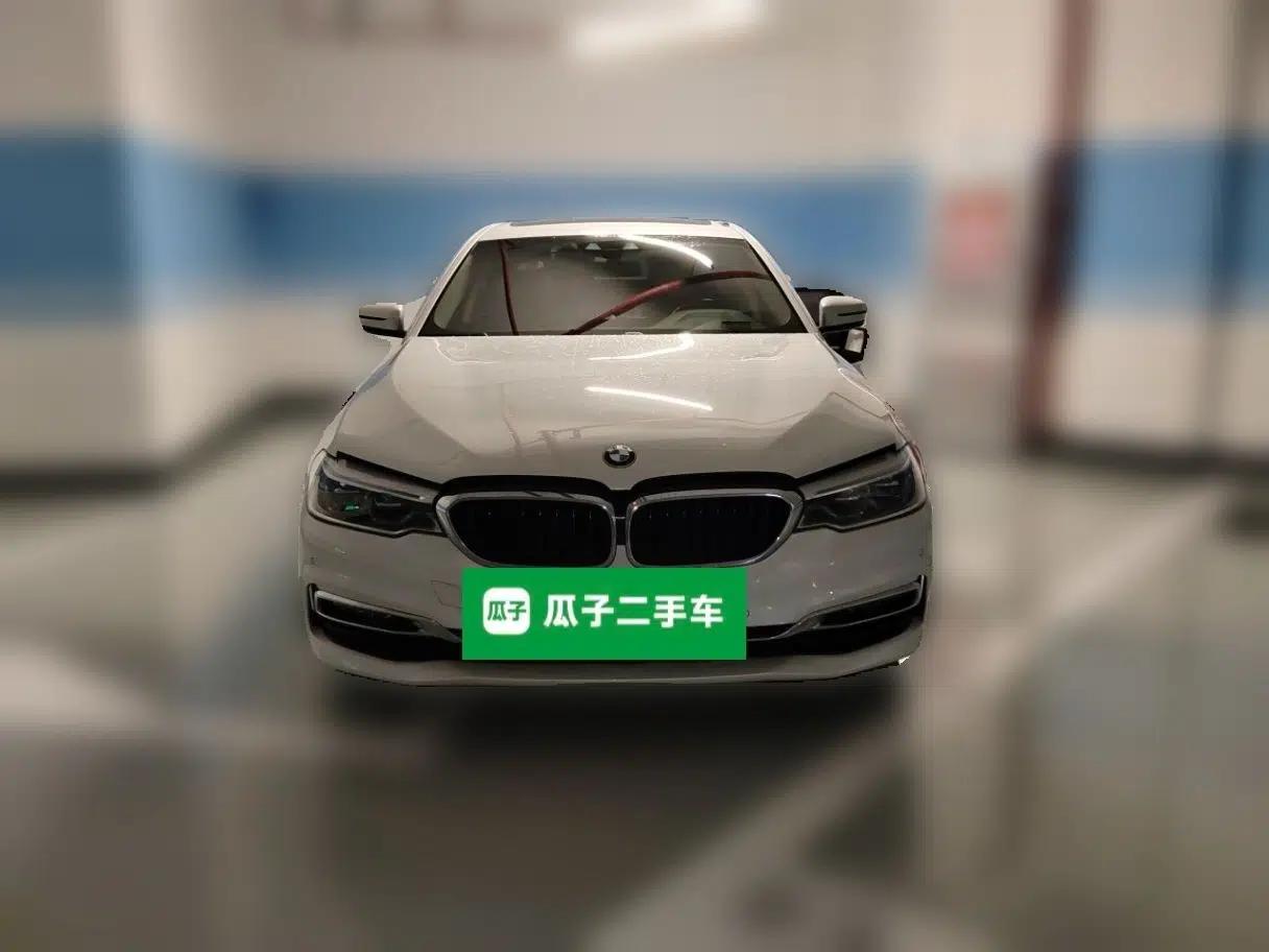 BMW 5 Series New Energy 2019 530Le Luxury Package — миниатюра 2