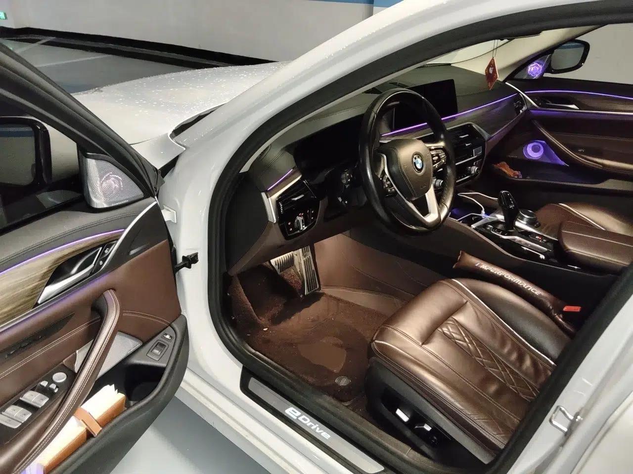 BMW 5 Series New Energy 2019 530Le Luxury Package — миниатюра 16