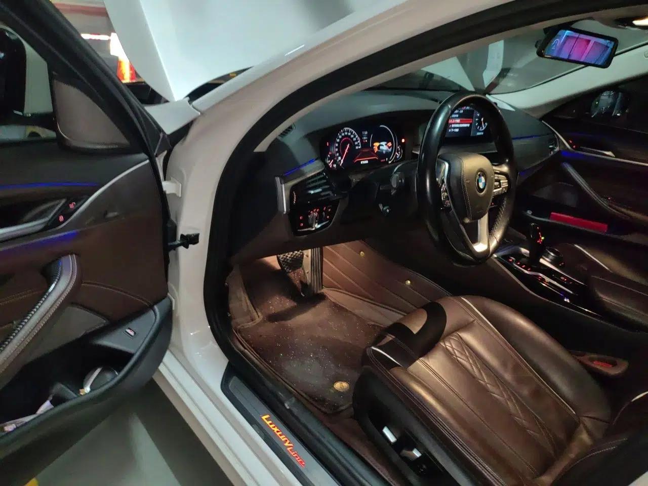 BMW 5 Series 2018 530Li Leading Edition Luxury Package — миниатюра 16