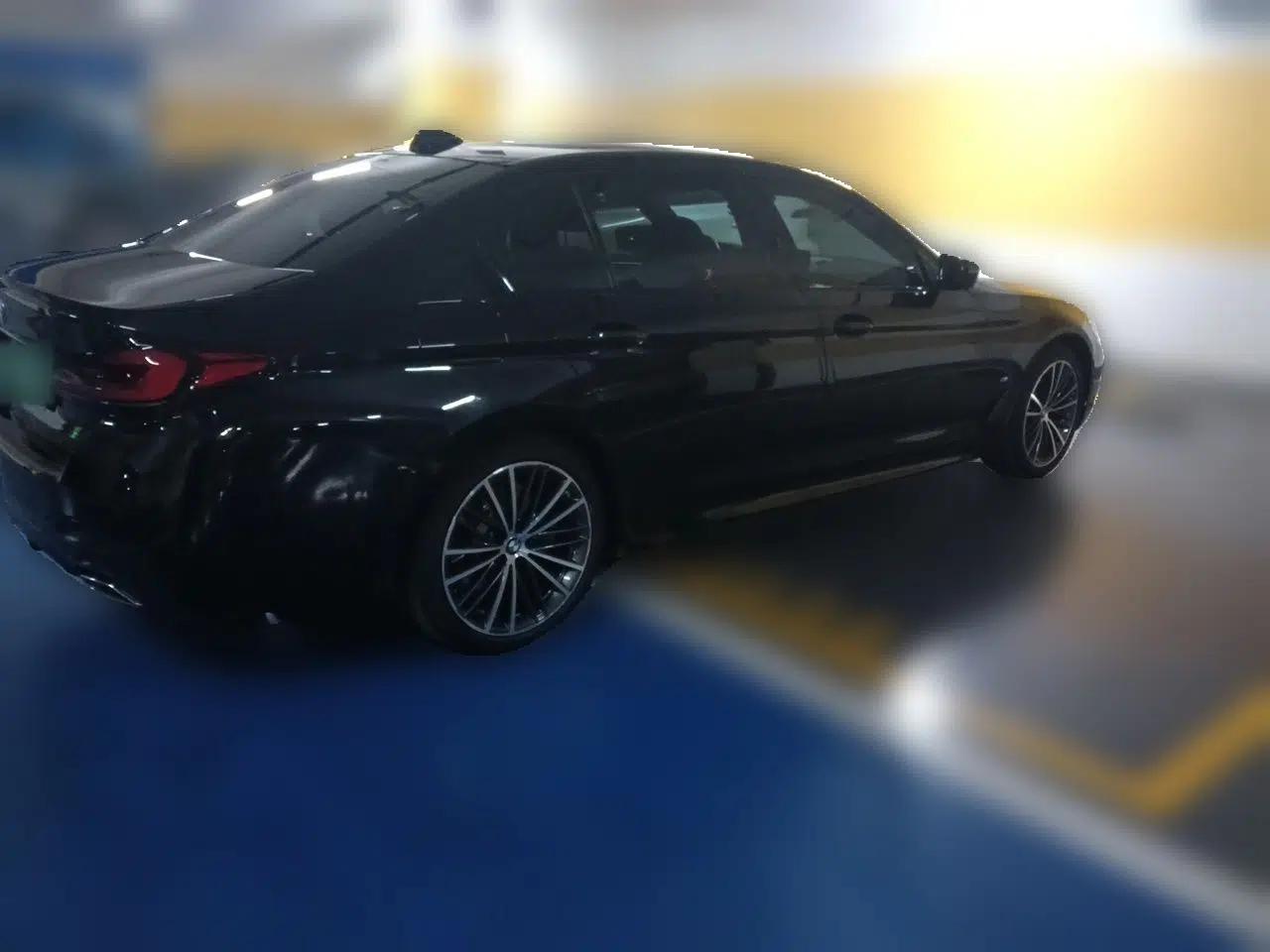 BMW 5 Series 2022 530Li Leading Model M Sport Package — миниатюра 6