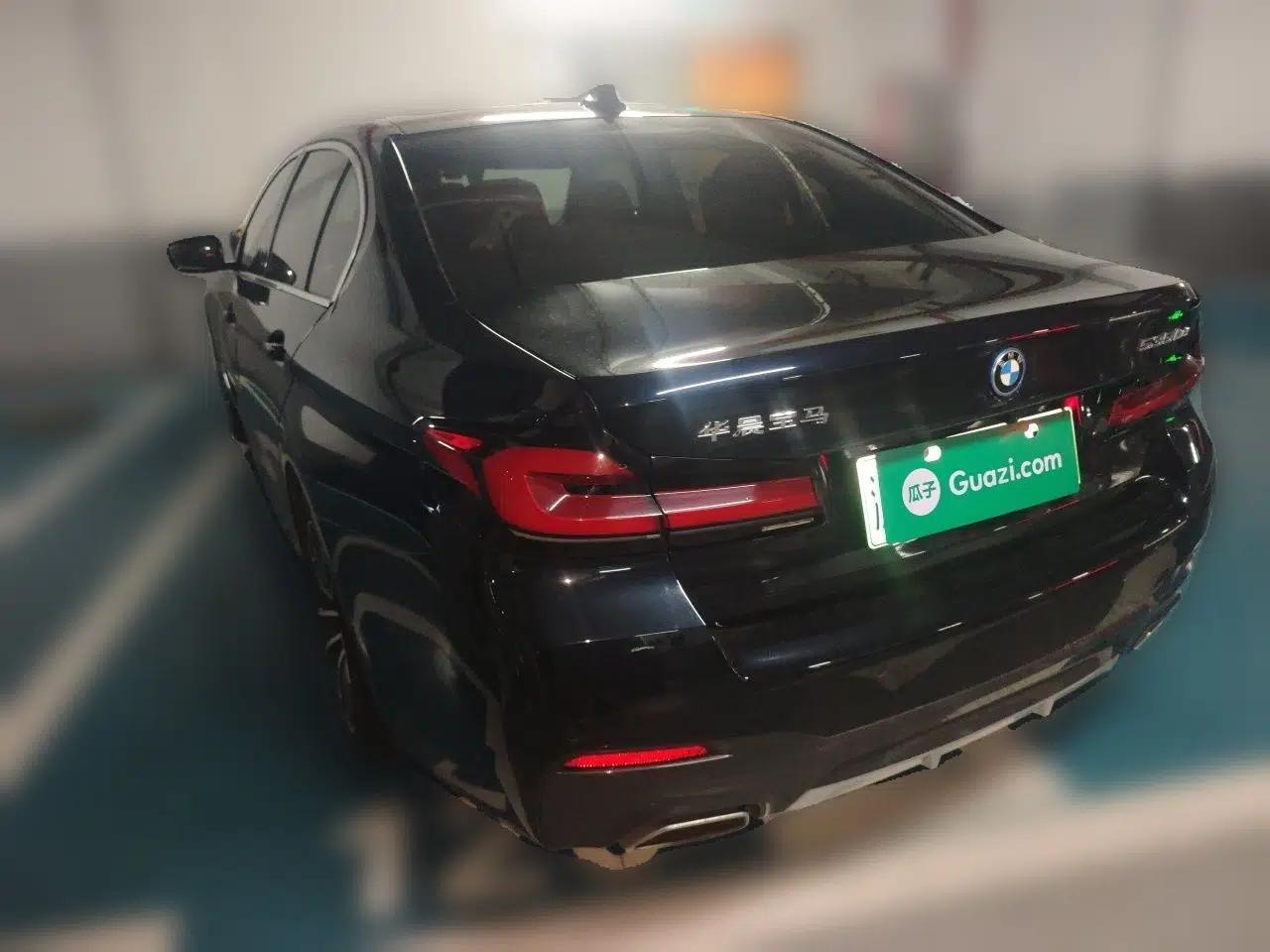 BMW 5 Series New Energy 2022 Restyled 535Le M Sport Package — миниатюра 4
