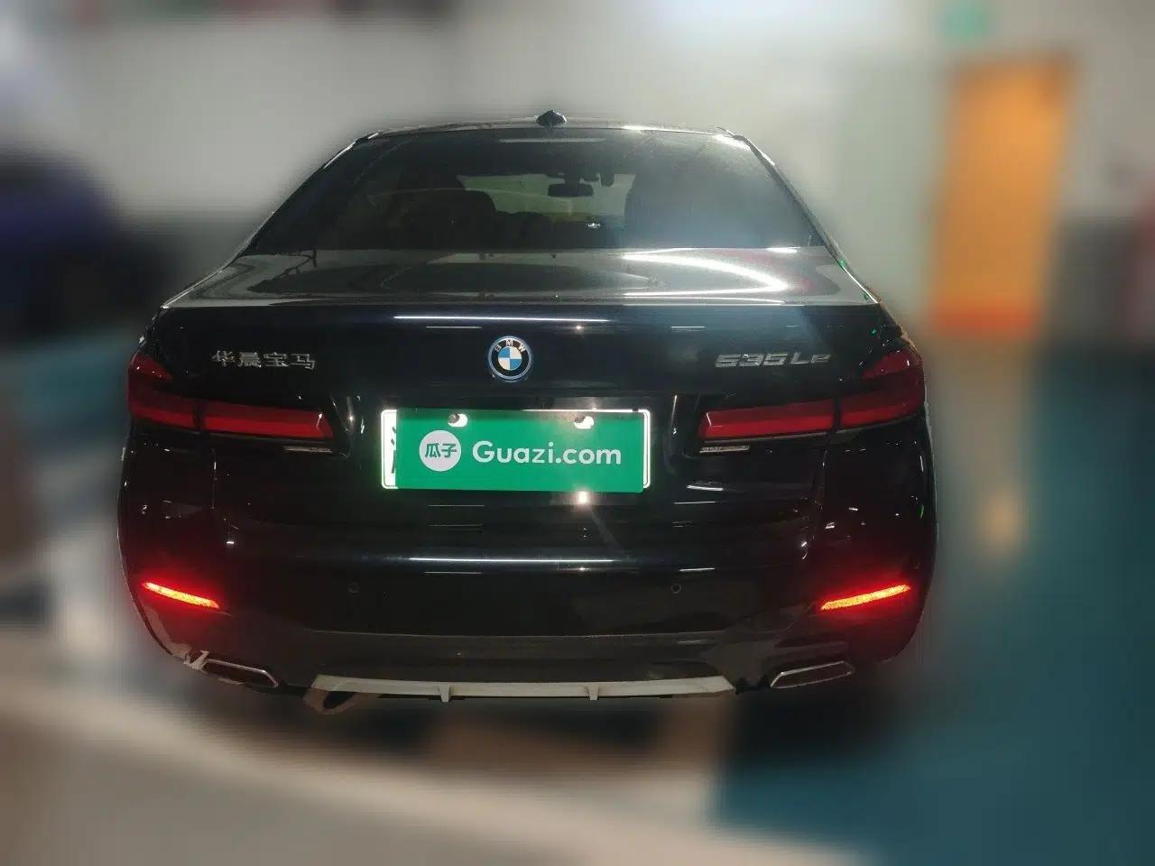 BMW 5 Series New Energy 2022 Restyled 535Le M Sport Package — миниатюра 5