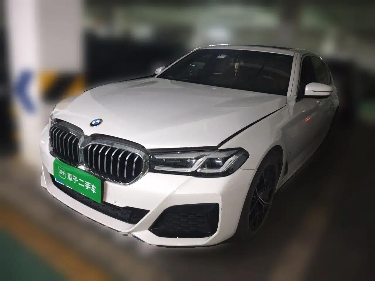 BMW 5 Series 2022 Second Facelift 530Li Luxury Version M Sport Package — миниатюра 1