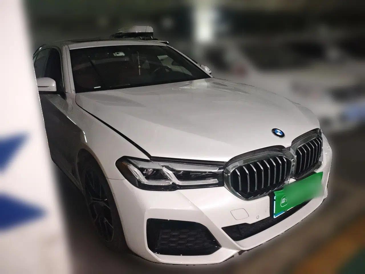 BMW 5 Series 2022 Second Facelift 530Li Luxury Version M Sport Package — миниатюра 3