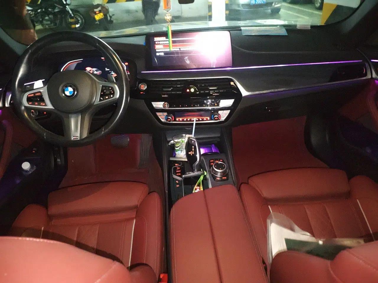 BMW 5 Series 2022 Second Facelift 530Li Luxury Version M Sport Package — миниатюра 9