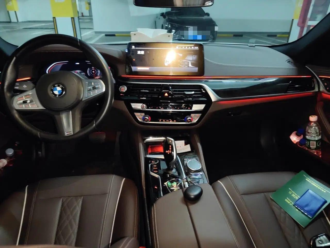 BMW 5 Series 2022 Restyled 525Li M Sport Package — миниатюра 9
