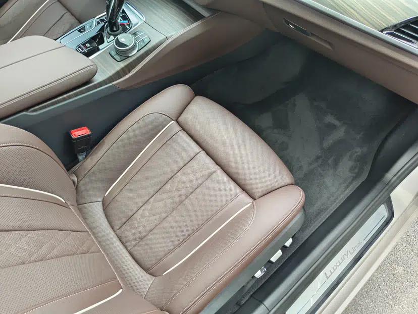 BMW 5 Series 2022 Updated 530Li Luxury Edition Premium Package — миниатюра 16